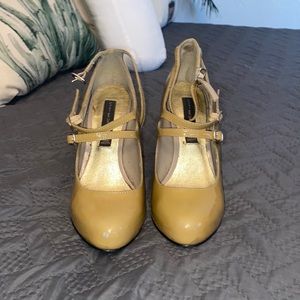 These are Steven heels. Mint condition.